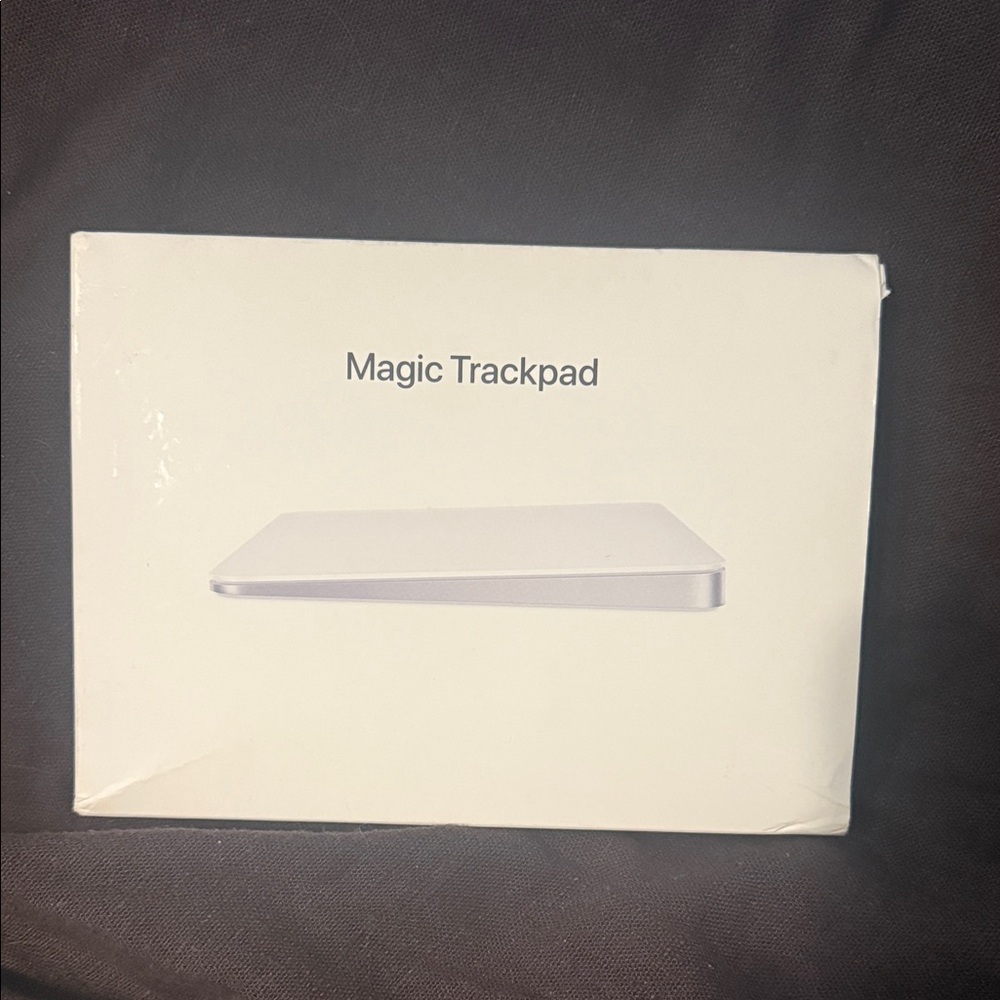 Apple Magic Trackpad in Elegant White